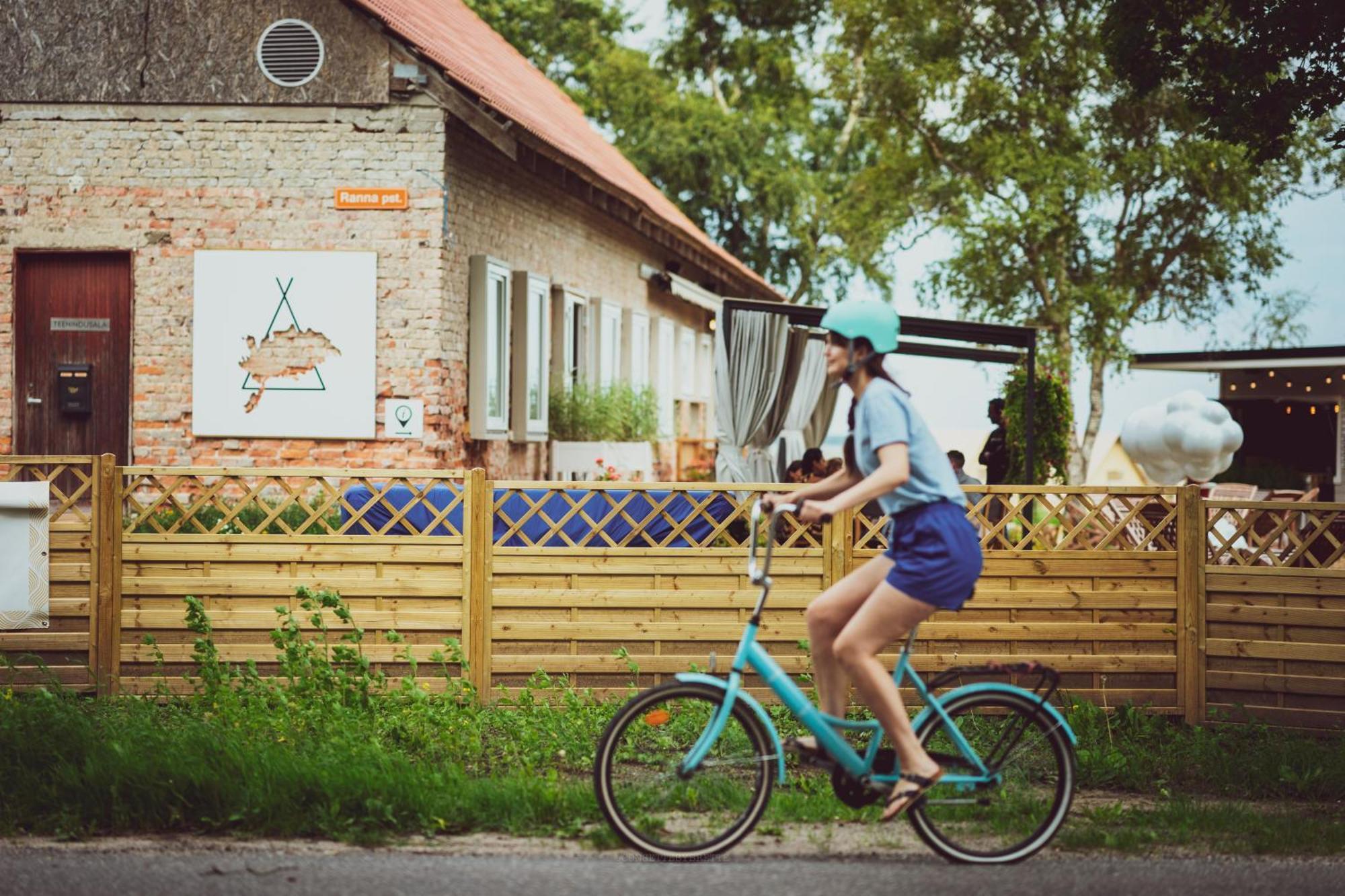Отель Mia Glamping Orissaare Экстерьер фото