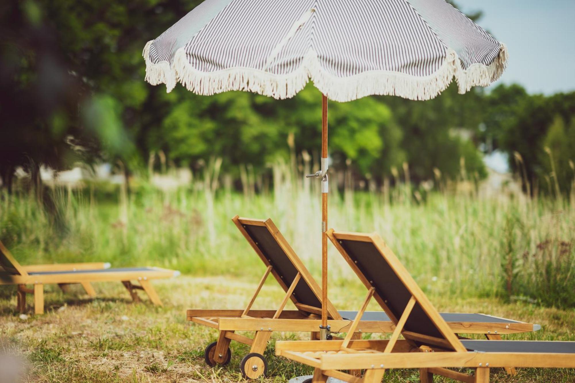 Отель Mia Glamping Orissaare Экстерьер фото